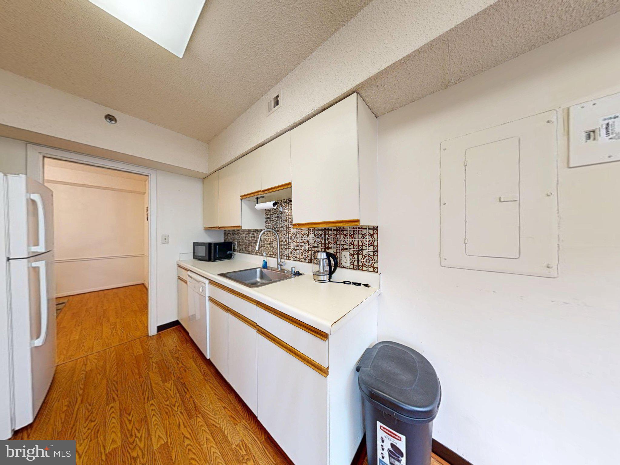 5505 Seminary Road, Unit 1101N Falls Church, VA 22041 - Photo 4 of 45 Kitchen