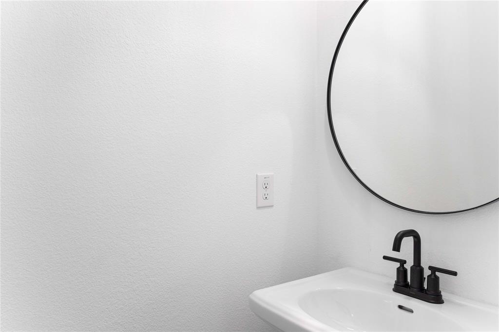 1275 Calebria Way Fate, TX 75087 - Photo 8 of 40