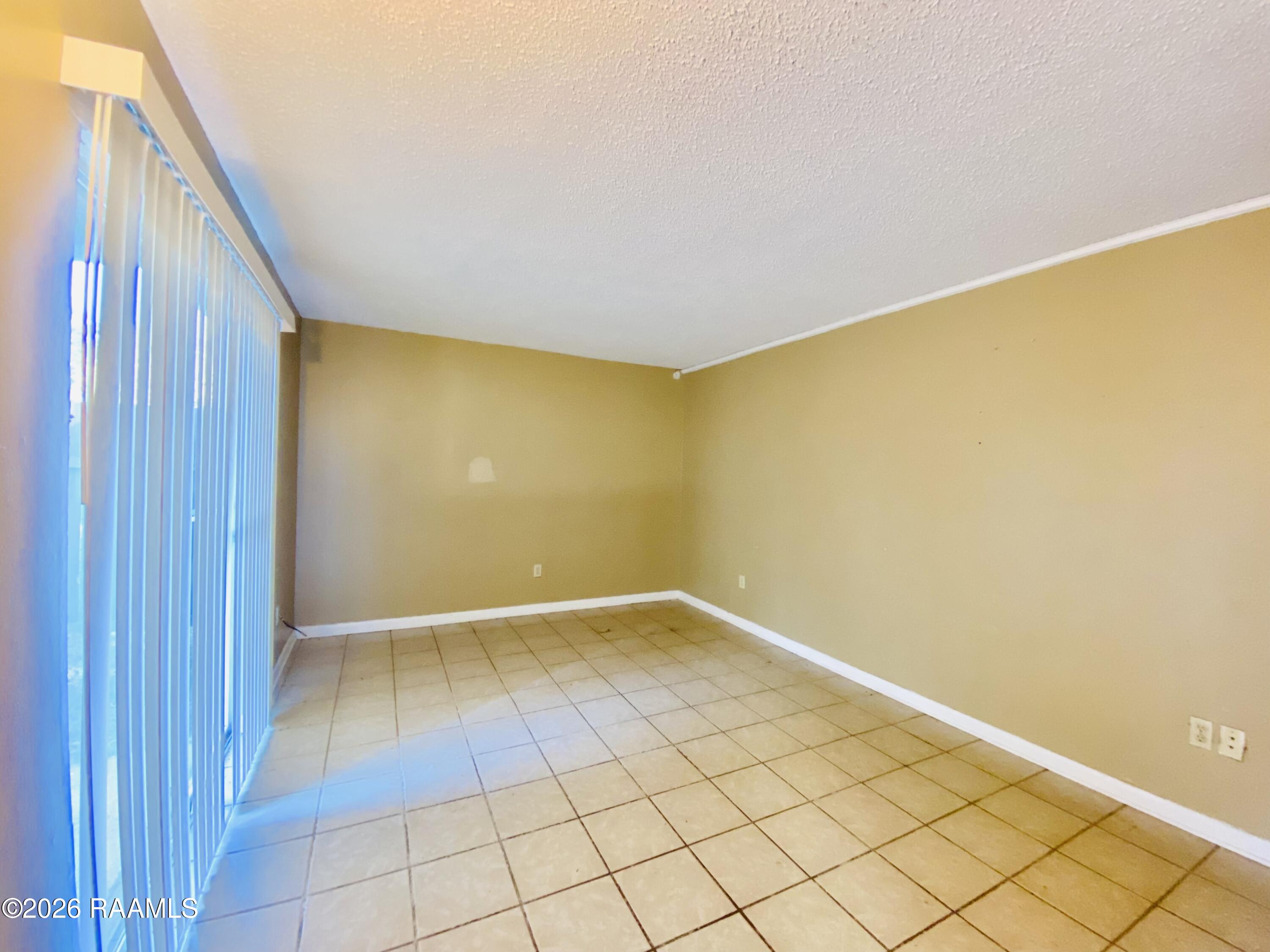 302 Pillette Road, Unit 3 Lafayette, LA 70508 - Photo 2 of 12 IMG_7298