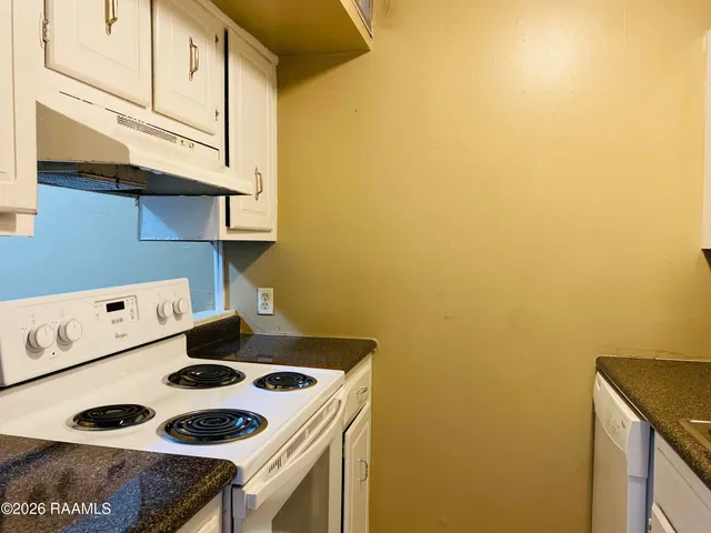 $900 | 302 Pillette Road, Unit 3, Lafayette, LA 70508