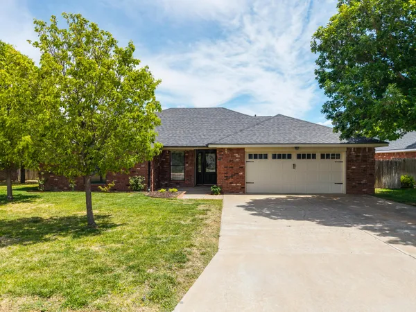 $315,000 | 506 Floyd Avenue, Dumas, TX 79029