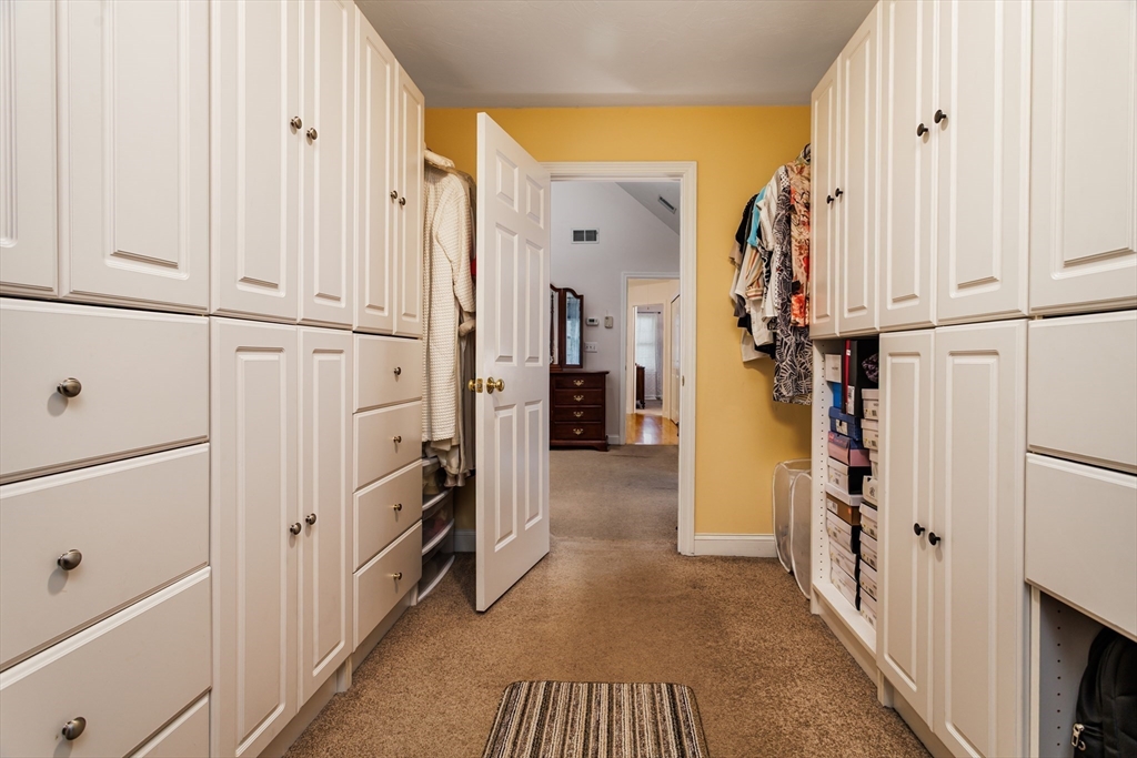 562 Mendon Road Sutton, MA 01590 - Photo 23 of 42 Gallery Image 23