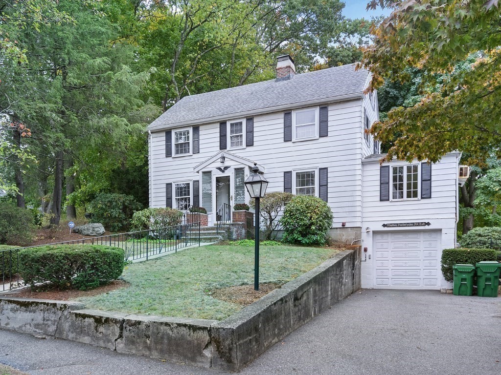 19 Powder House Rd Extension Medford, MA 02155 - Photo 2 of 18 Gallery Image 2