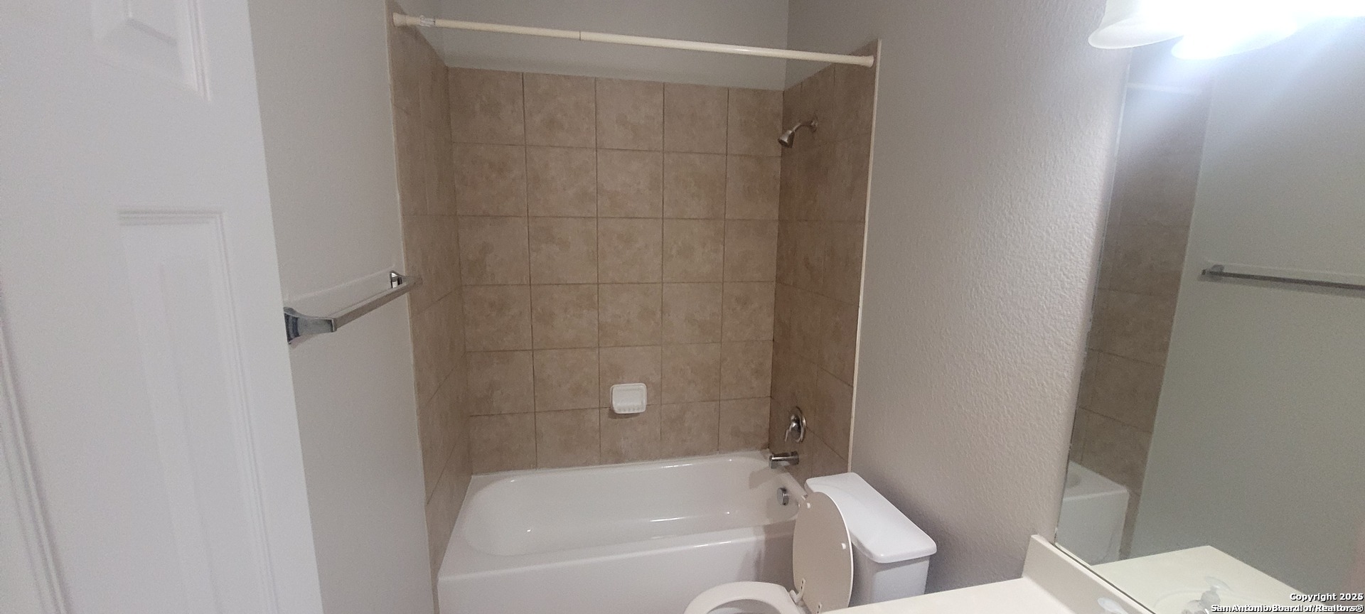 225 Country Vale Cibolo, TX 78108 - Photo 15 of 19