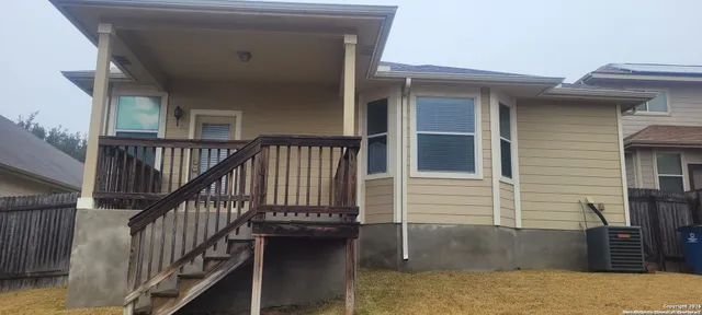 $1,950 | 225 Country Vale, Cibolo, TX 78108