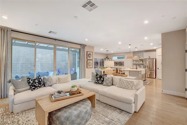 $4,500 | 3209 Porto Vittoria Avenue, Henderson, NV 89044