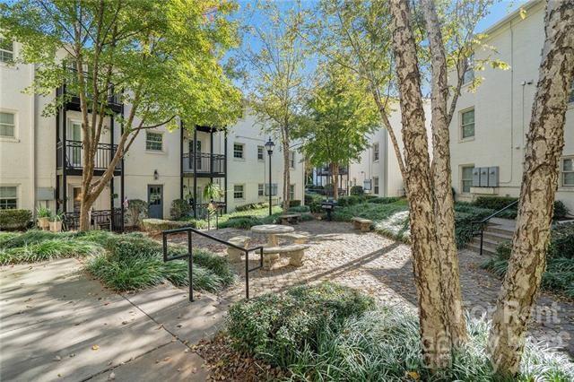 4917 Park Road, Unit B Charlotte, NC 28209 - Photo 4 of 18