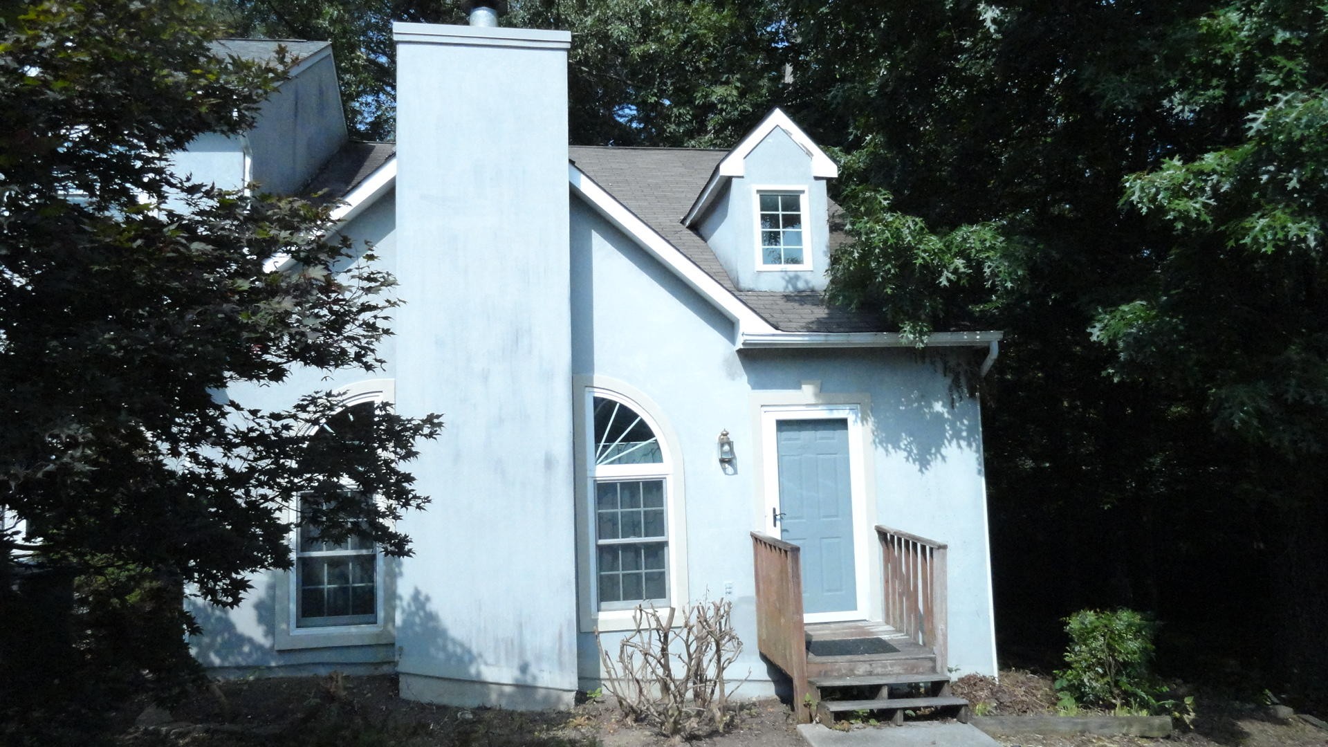 116 Hanover Place Oak Ridge, TN 37830 - Photo 1 of 17 a view of a white house next to a yard