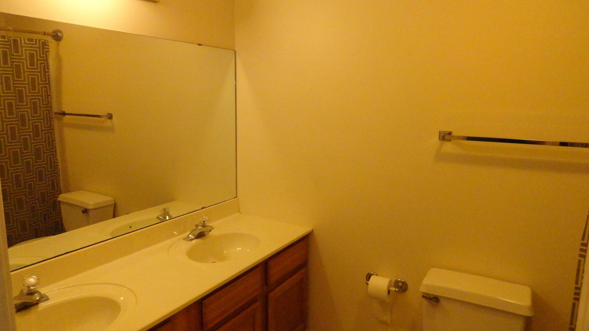 116 Hanover Place Oak Ridge, TN 37830 - Photo 11 of 17 a bathroom with a sink and a mirror