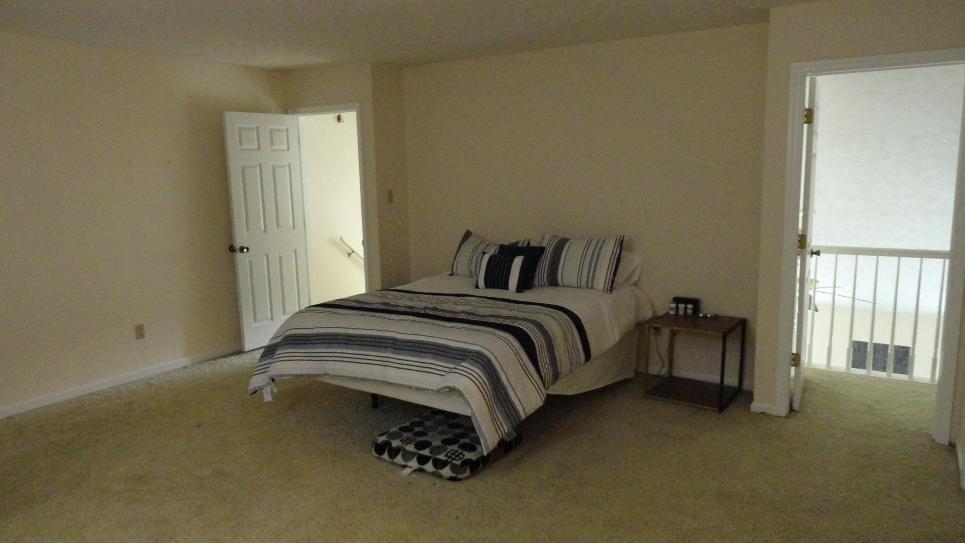 116 Hanover Place Oak Ridge, TN 37830 - Photo 10 of 17 a bedroom with a bed and a window