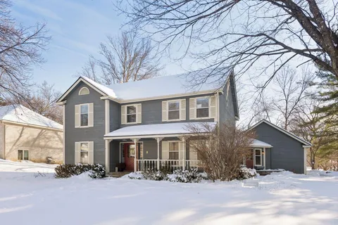 $635,000 | 5221 Knob Hill Court, Minnetonka, MN 55345