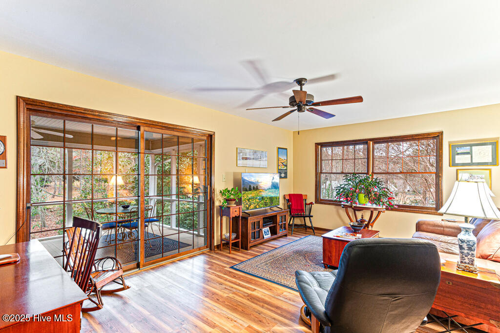 106 Cardinal Lane West End, NC 27376 - Photo 13 of 46 Family Room