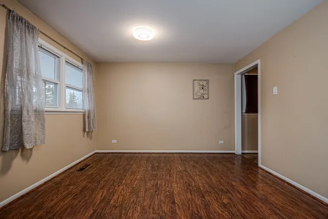 $225,000 | 18940 Baker Avenue, Country Club Hills, IL 60478