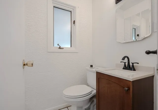 $225,000 | 18940 Baker Avenue, Country Club Hills, IL 60478