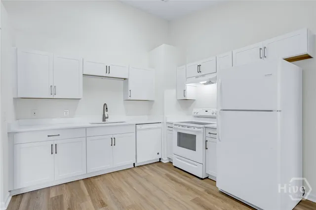 $2,000 | 85 Bee Keeper Court, Richmond Hill, GA 31324