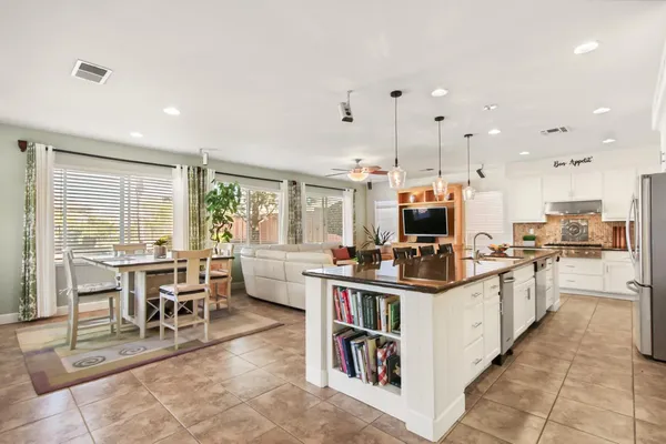 $979,900 | 864 Spotted Pony Lane, Rocklin, CA 95765