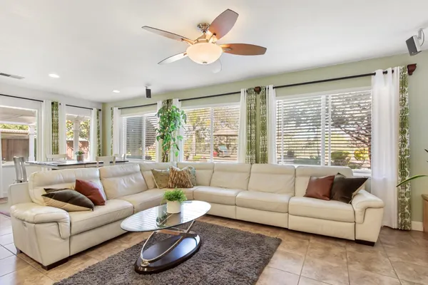 $979,900 | 864 Spotted Pony Lane, Rocklin, CA 95765
