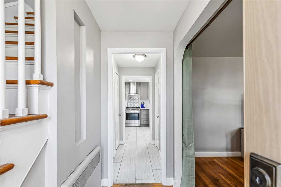 123 Scarborough Road Pawtucket, RI 02861 - Photo 4 of 21