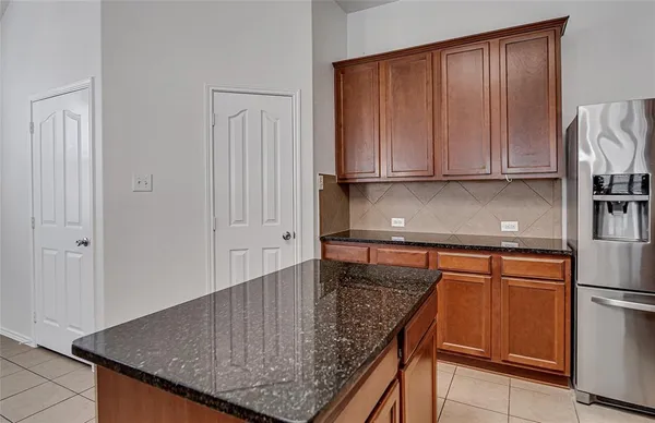 $1,995 | 1624 Wickham Drive, Burleson, TX 76028