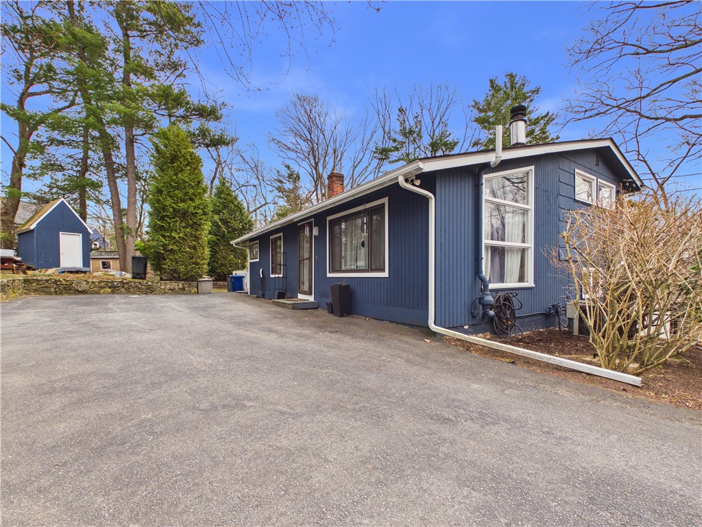 26 Edgewood Road Glocester, RI 02814 - Photo 2 of 32