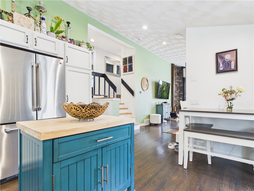 26 Edgewood Road Glocester, RI 02814 - Photo 6 of 32