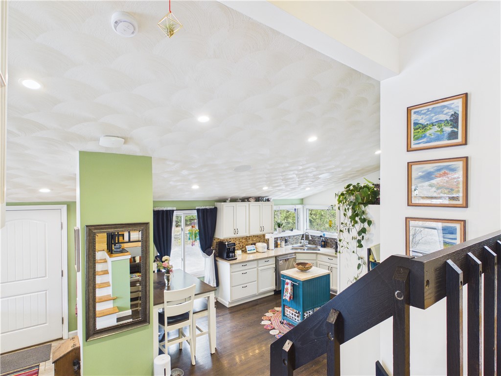 26 Edgewood Road Glocester, RI 02814 - Photo 8 of 32