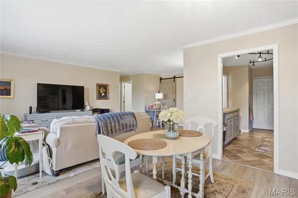 $150,000 | 8631 Old Bonhomme Road, Unit 1E, St. Louis, MO 63132