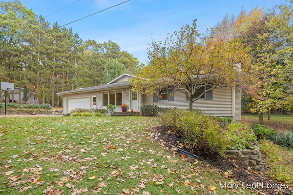 $519,000 | 6662 Buttrick Avenue Southeast, Alto, MI 49302
