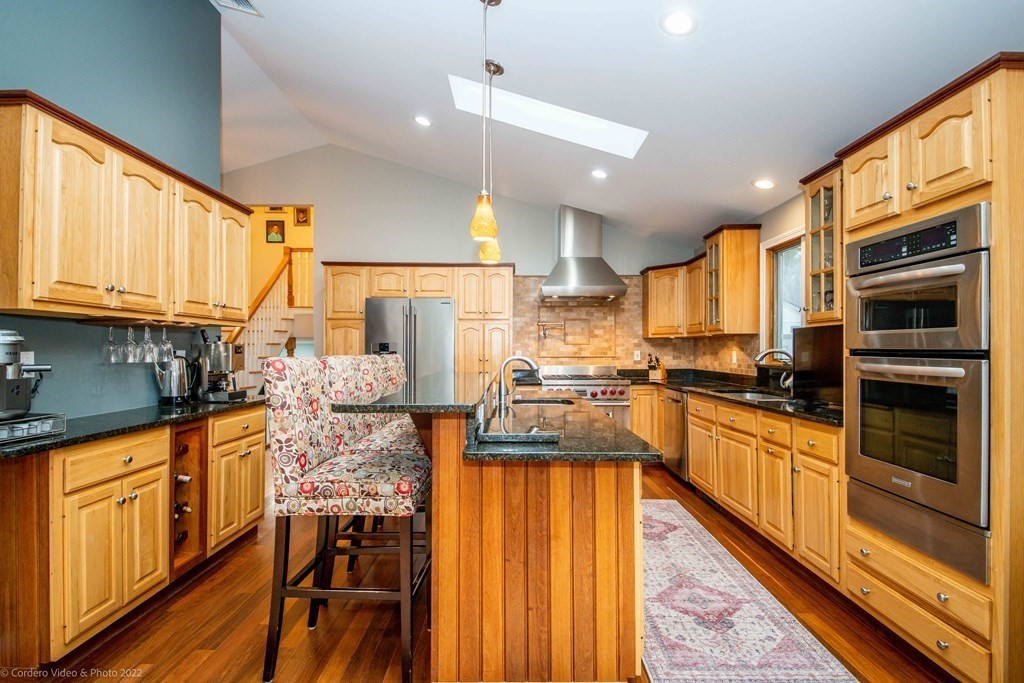 33 Sylvia Street Fairhaven, MA 02719 - Photo 16 of 42