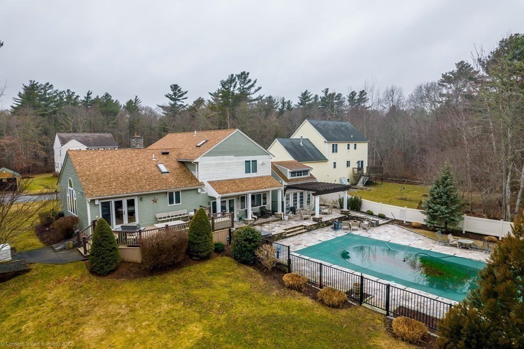 33 Sylvia Street Fairhaven, MA 02719 - Photo 8 of 42