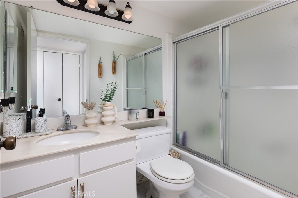 9 Flores, Unit 26 Irvine, CA 92612 - Photo 18 of 31