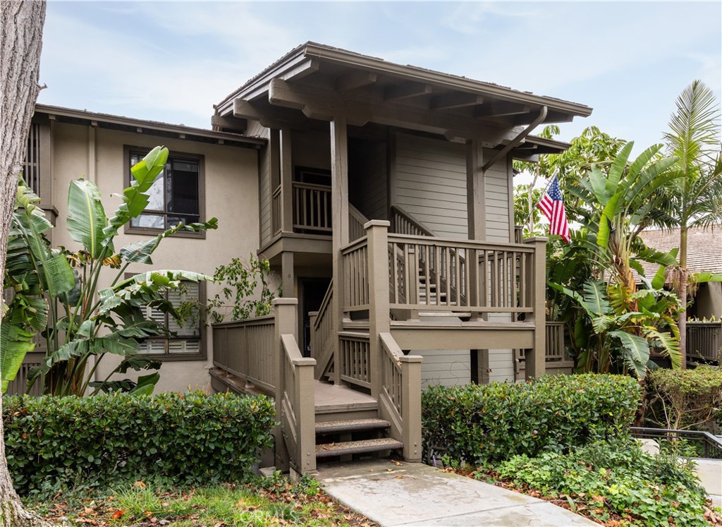 9 Flores, Unit 26 Irvine, CA 92612 - Photo 2 of 31