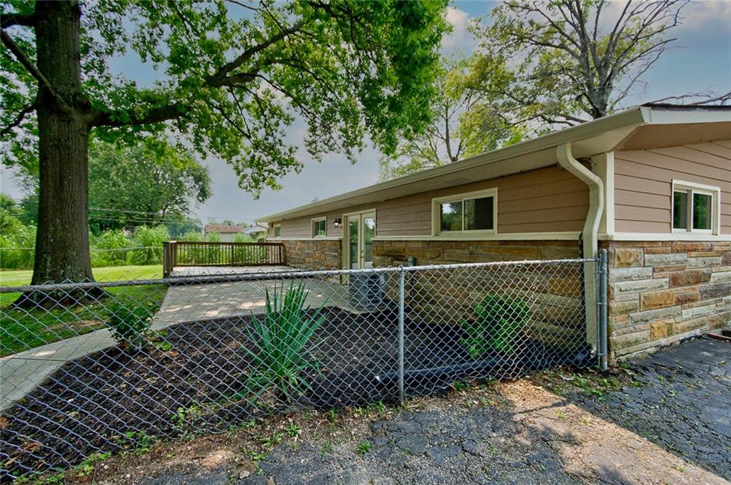 3555 Fisher Road Indianapolis, IN 46239 - Photo 25 of 33 Gallery Image 25