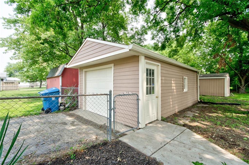 3555 Fisher Road Indianapolis, IN 46239 - Photo 28 of 33 Gallery Image 28