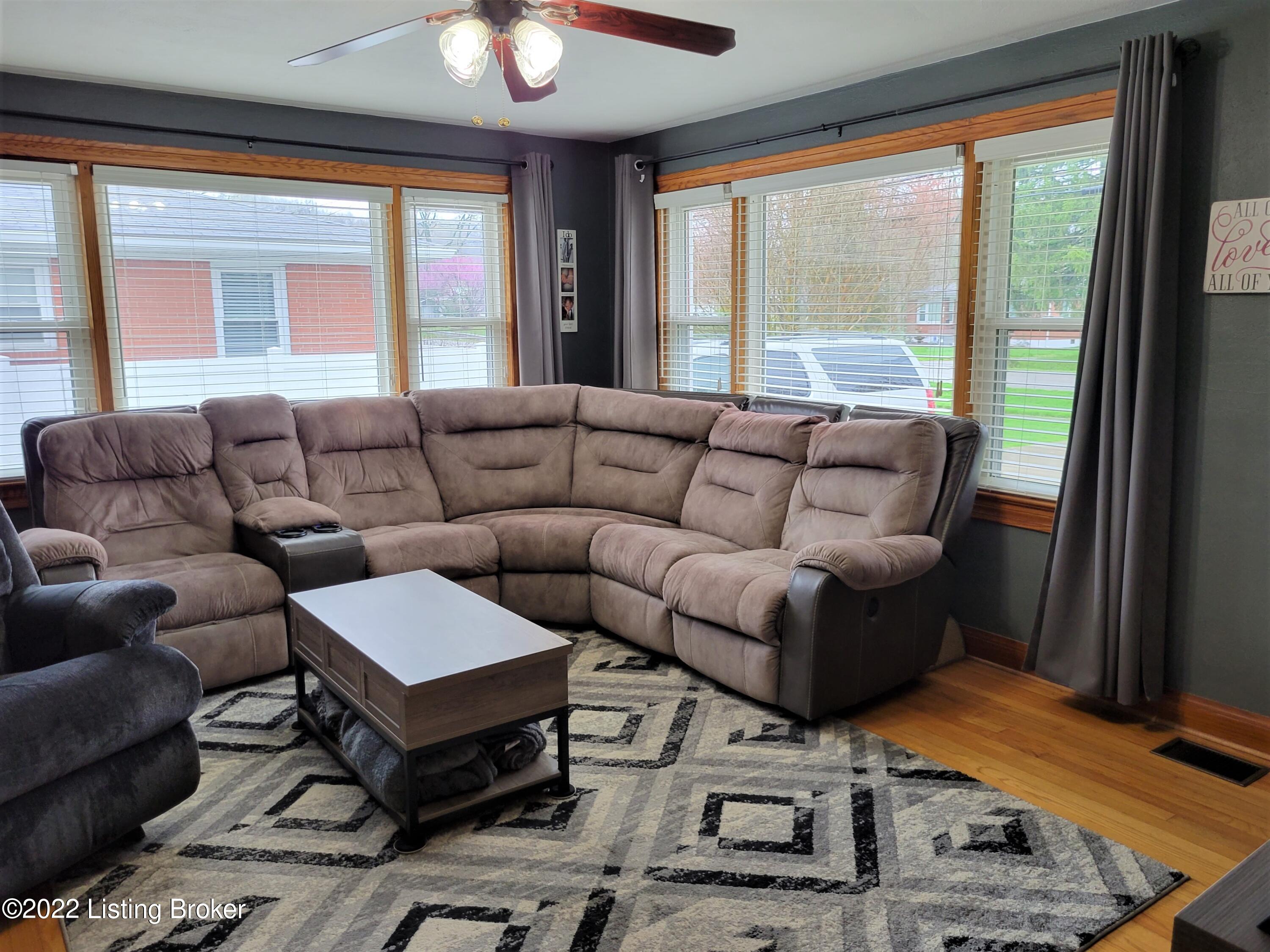 4907 Maryman Road Louisville, KY 40258 - Photo 14 of 42 FLOODED with Natural Light!