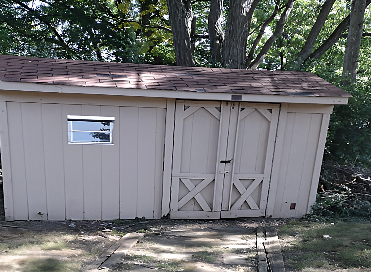 18315 Argyle Avenue Homewood, IL 60430 - Photo 19 of 19 a view of a house with a tree