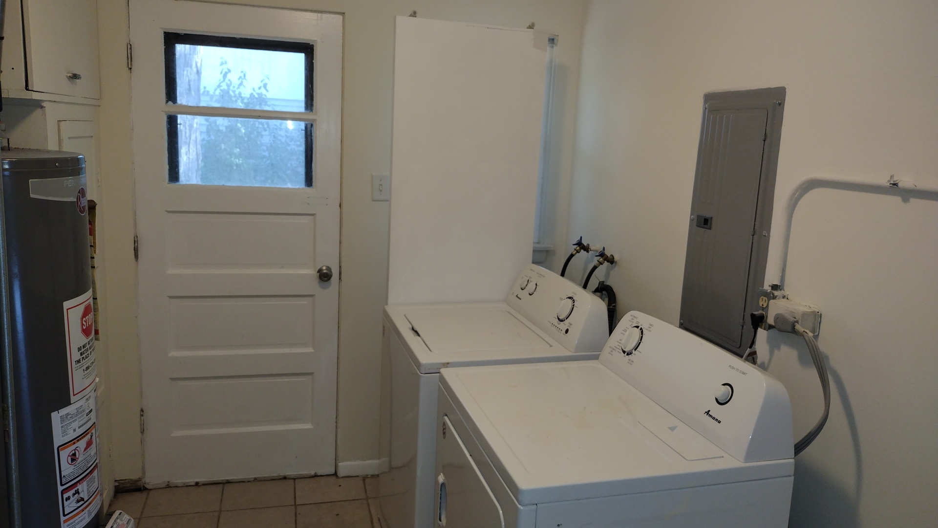 18315 Argyle Avenue Homewood, IL 60430 - Photo 9 of 19 a bathroom with a sink and tub