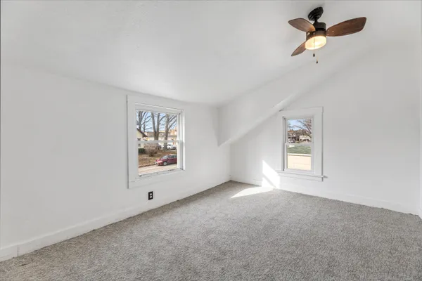 $185,000 | 309 East Lincoln Street, Caledonia, MN 55921