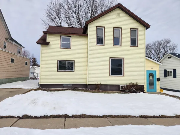 $185,000 | 309 East Lincoln Street, Caledonia, MN 55921