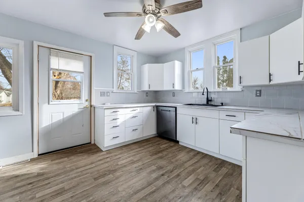 $185,000 | 309 East Lincoln Street, Caledonia, MN 55921