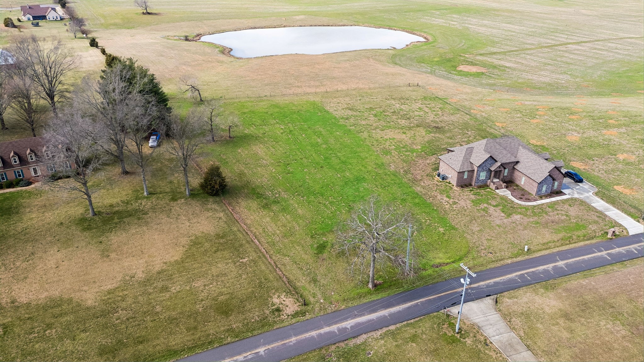 760 North Russell Street Portland, TN 37148 - Photo 8 of 13 a view of lake view