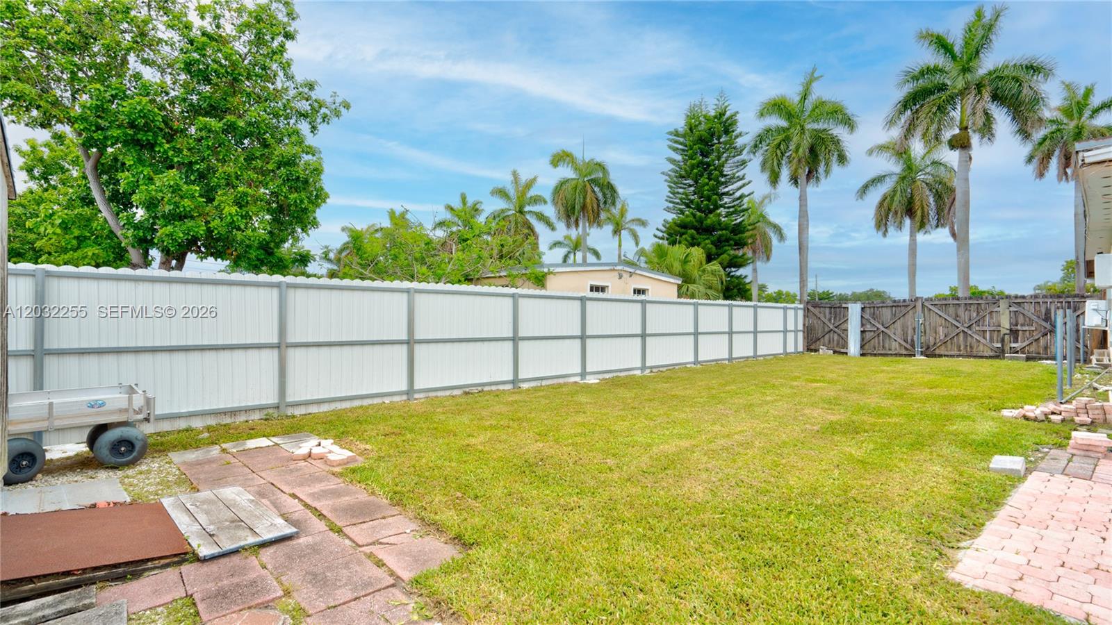 9840 Southwest 48th Street Miami, FL 33165 - Photo 9 of 43