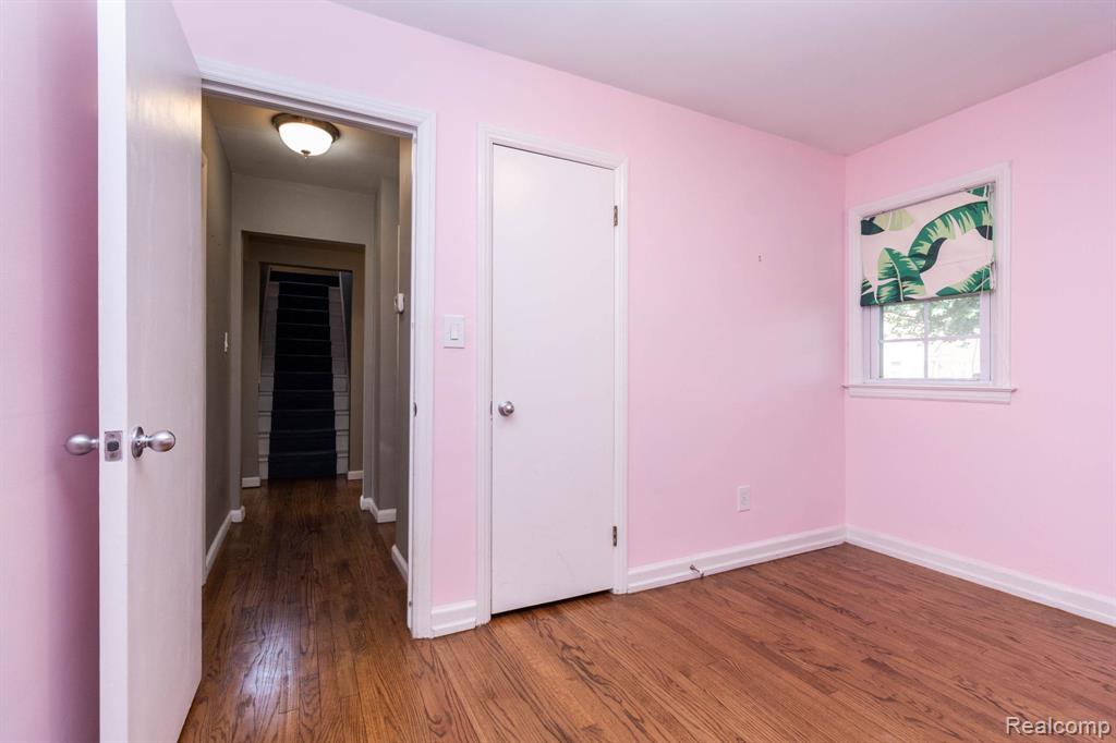 4237 Wakefield Road Berkley, MI 48072 - Photo 19 of 37