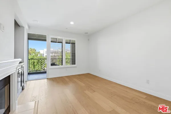 $1,299,000 | 5625 Crescent Parkway, Unit 301, Playa Vista, CA 90094
