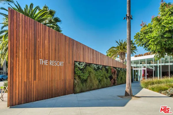 $1,299,000 | 5625 Crescent Parkway, Unit 301, Playa Vista, CA 90094