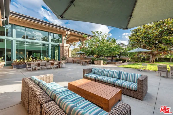$1,299,000 | 5625 Crescent Parkway, Unit 301, Playa Vista, CA 90094