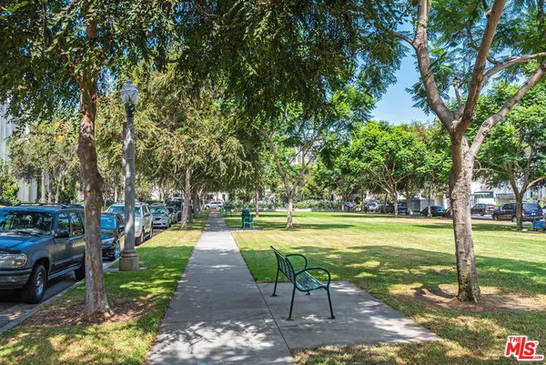 $1,299,000 | 5625 Crescent Parkway, Unit 301, Playa Vista, CA 90094
