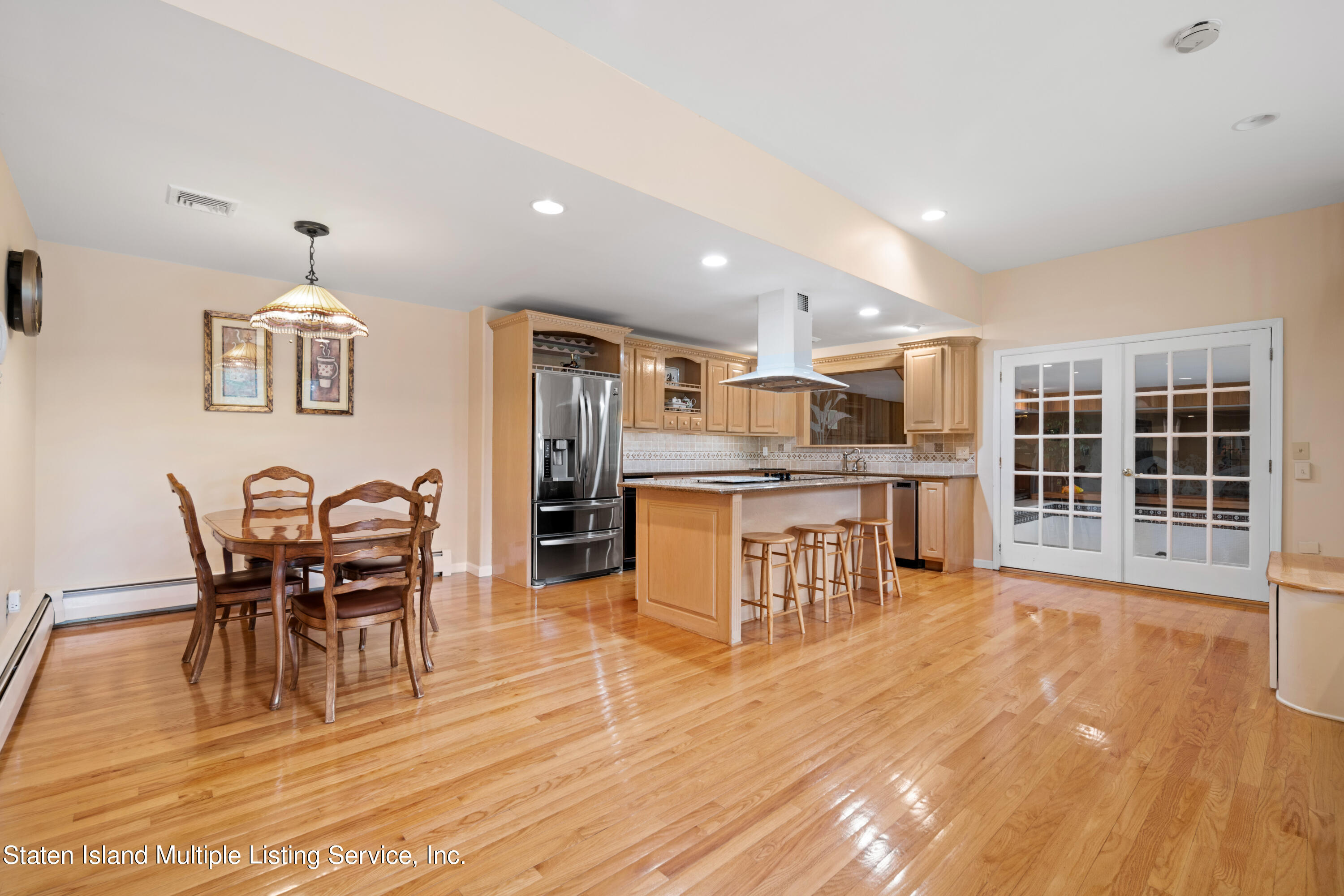 100 Wadsworth Road Staten Island, NY 10305 - Photo 18 of 46 luxury kitchen with giant windows