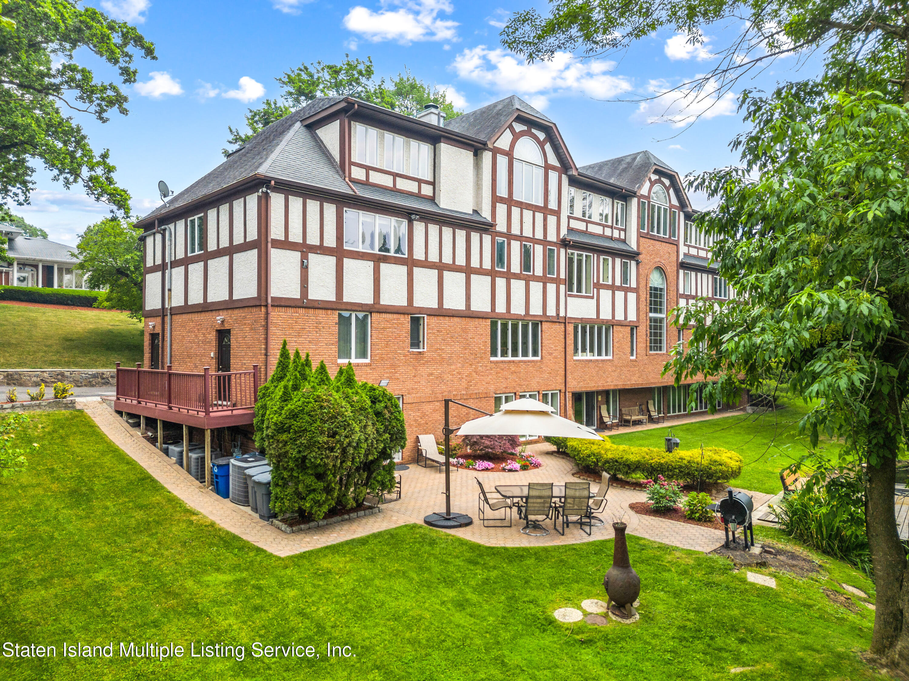 100 Wadsworth Road Staten Island, NY 10305 - Photo 39 of 46 big luxury house in staten island