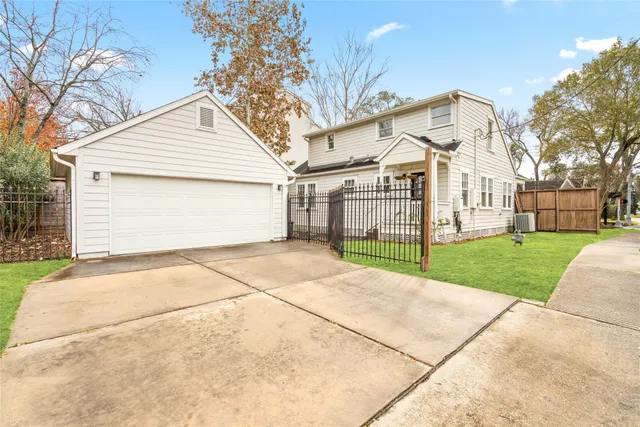 $3,500 | 3934 Rice Boulevard, Houston, TX 77005